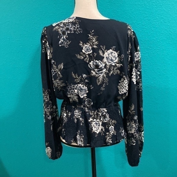 Louna smocked floral dark blue long sleeve blouse - Picture 2 of 4